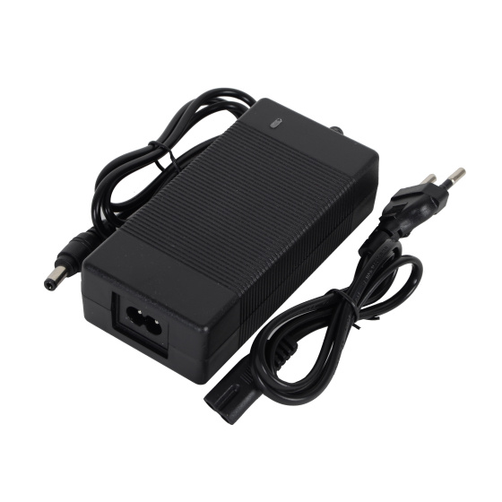 Nabíječka k elektrické koloběžce Voltaik ION (36V/2A)