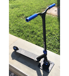 Scootshop.cz Custom Longway X Bestial Wolf koloběžka černo modrá