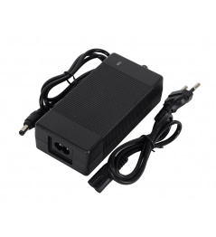 Nabíječka k elektrické koloběžce Voltaik SRG / MGT (36V/1,5A)